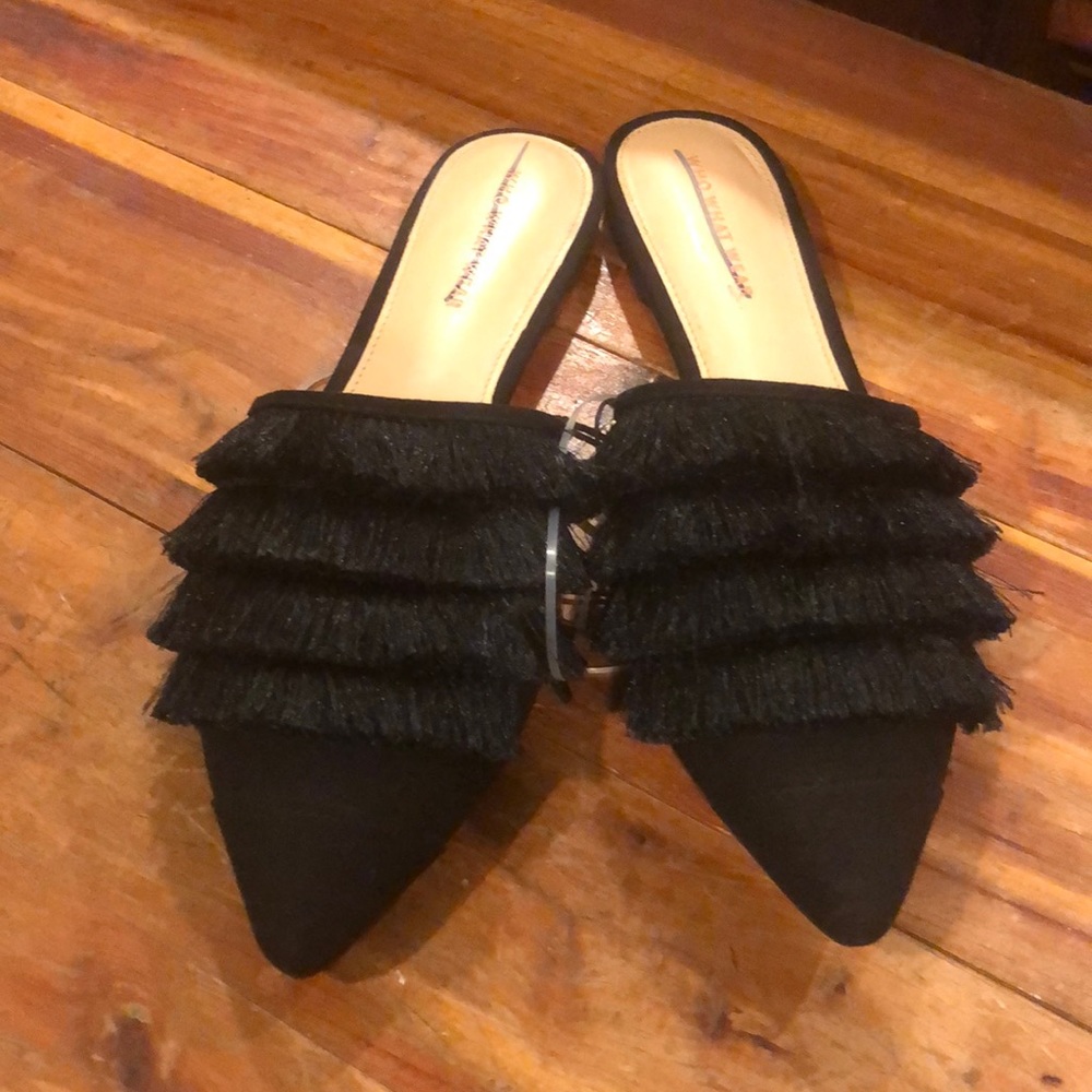 NWT Super Cute Black Fringe Flats